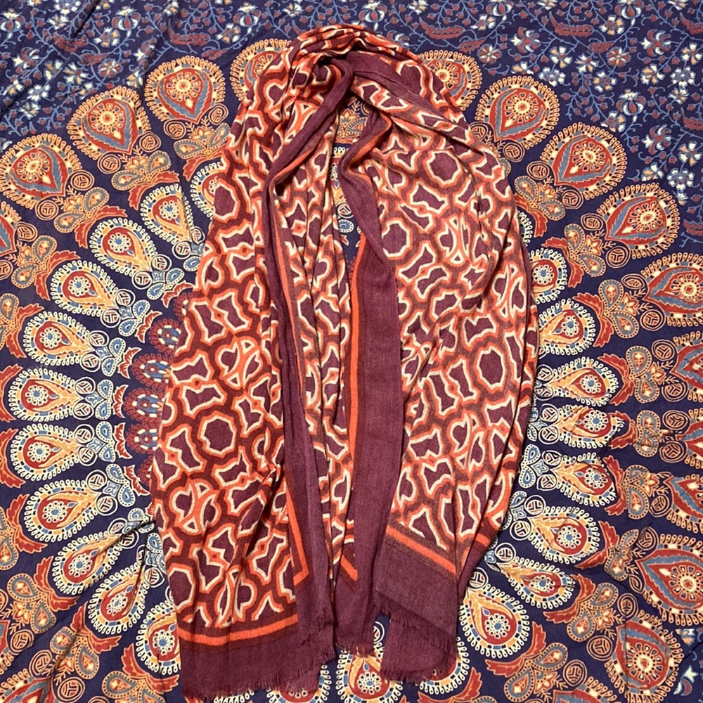Flowy dark pink with beige and orange scarf🧣